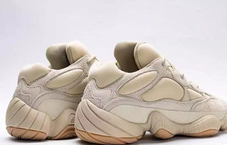 材質更新 Yeezy 500 Stone 配色發售日期曝光